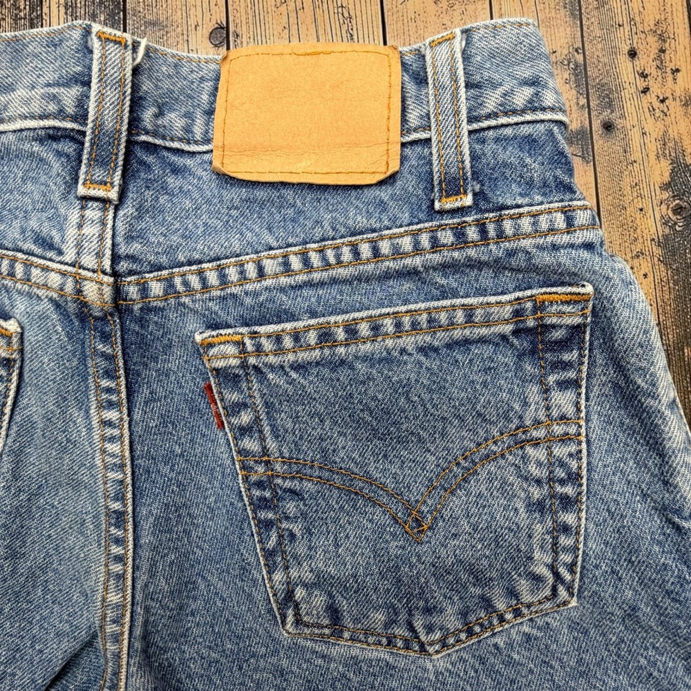 Vintage 90s Levis 550 Boys Husky 28x23 Faded Blue Jeans Relaxed Fit Denim
